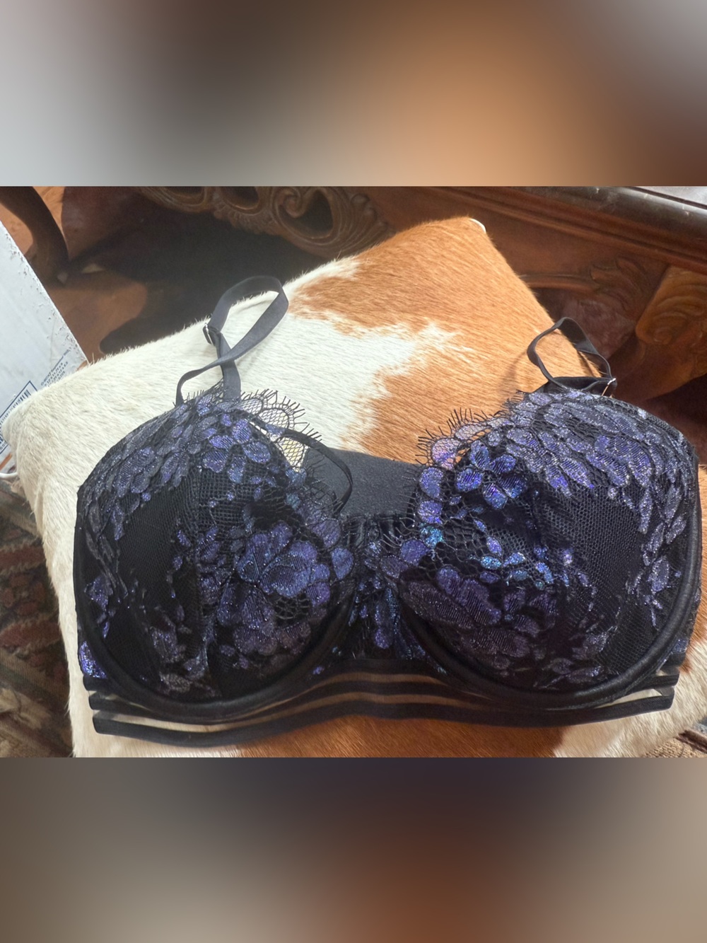 Victoria's Secret Black Lace Underwire Bra with Purple Embroidery NWOT 32DD